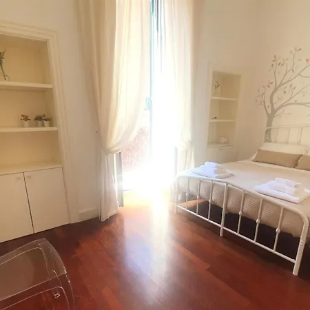 Dimora Alighieri - Centro Apartment
